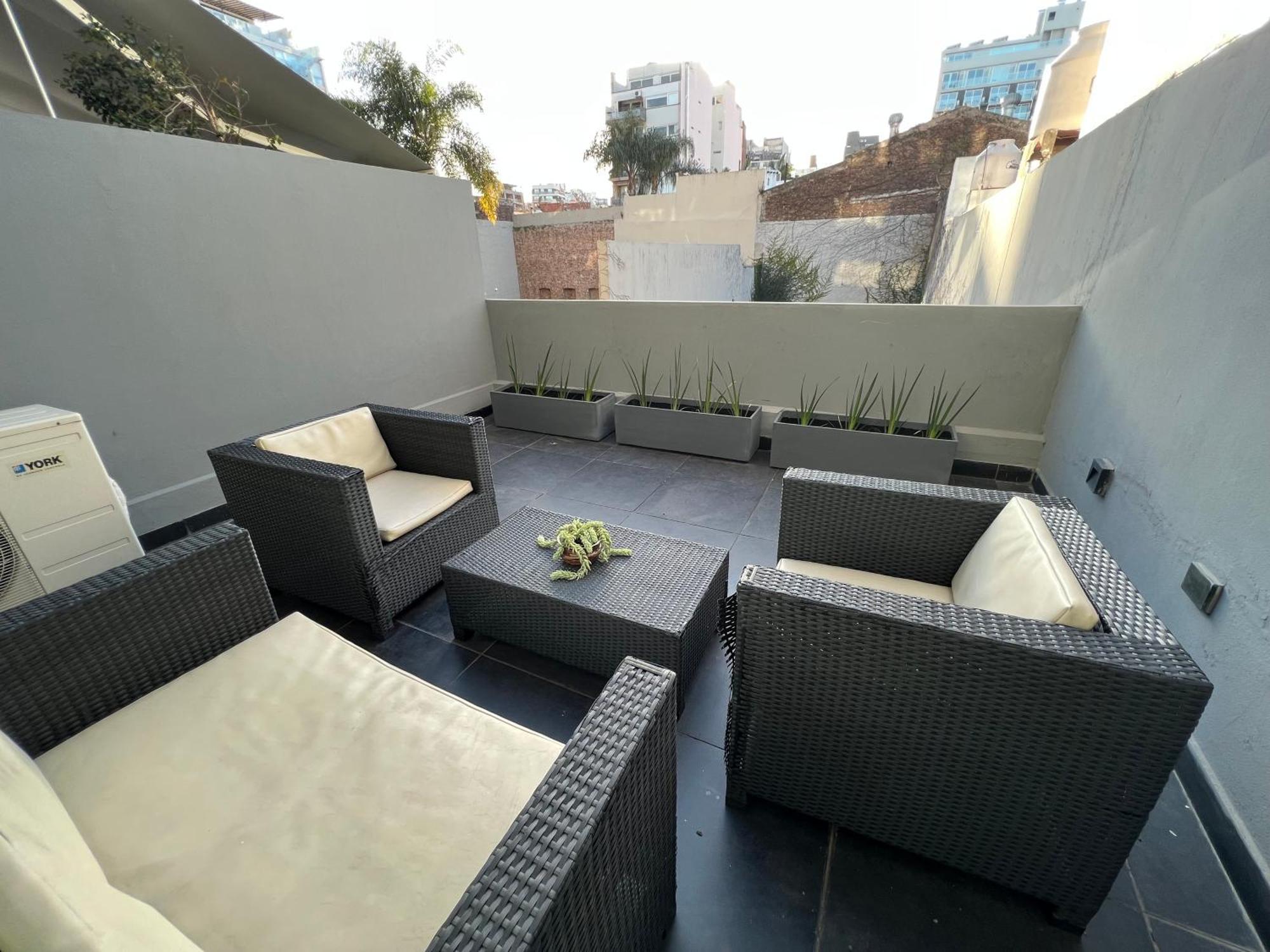 Amplio En Palermo Hollywood Con Terraza! *
