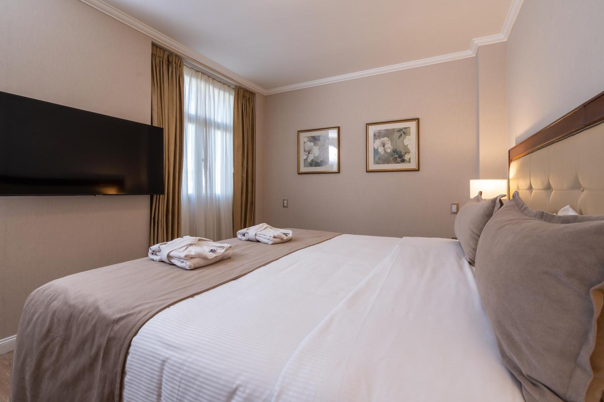 Hotel Intersur Recoleta 4*
