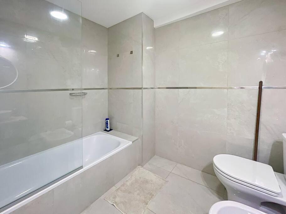 Estudio San Telmo Con Piscina Y Balcon- Paseo De La Cisterna- Uf 201 Ciudad Autónoma de Buenos Aires