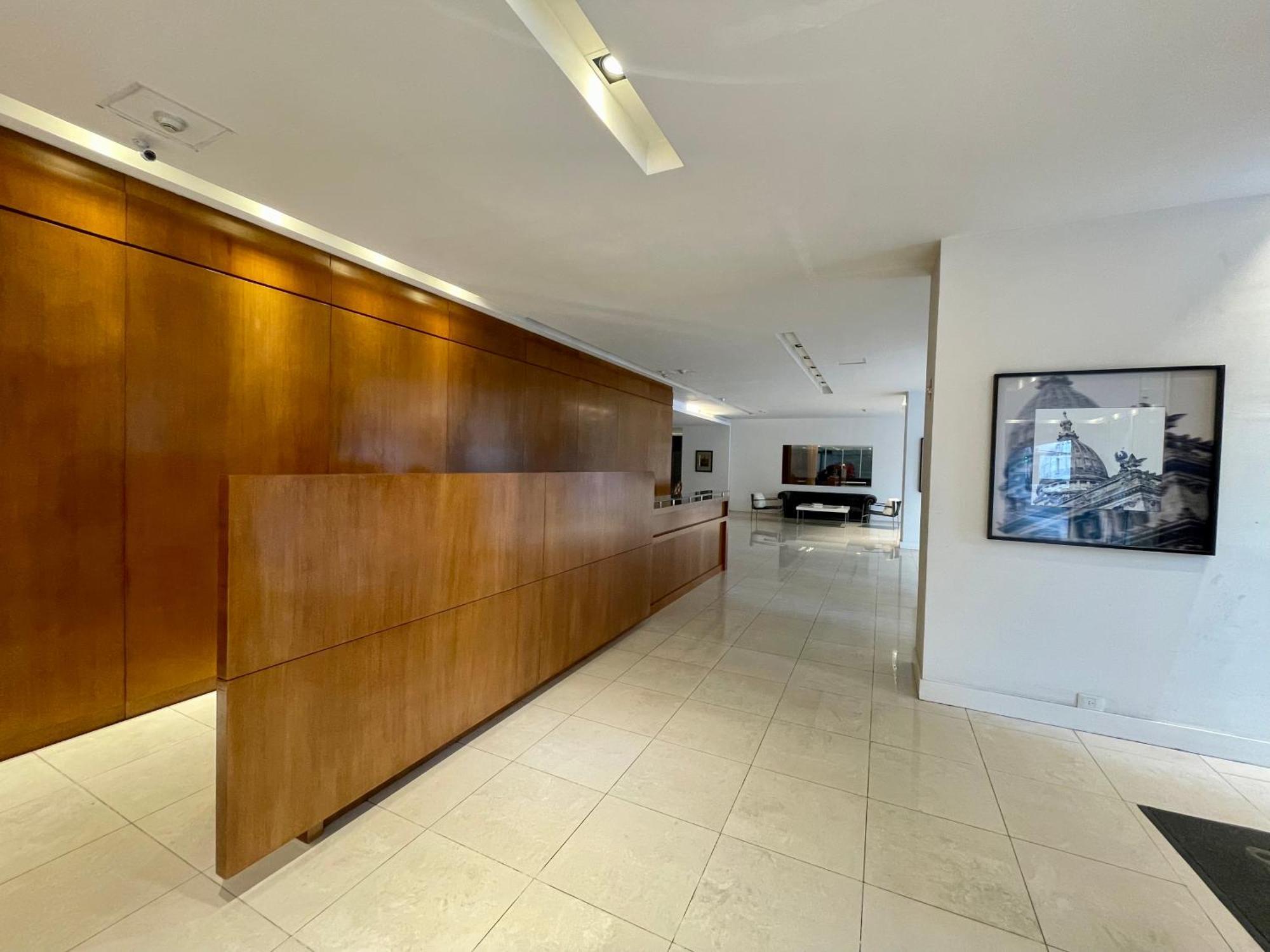 Luxury With Full Amenities