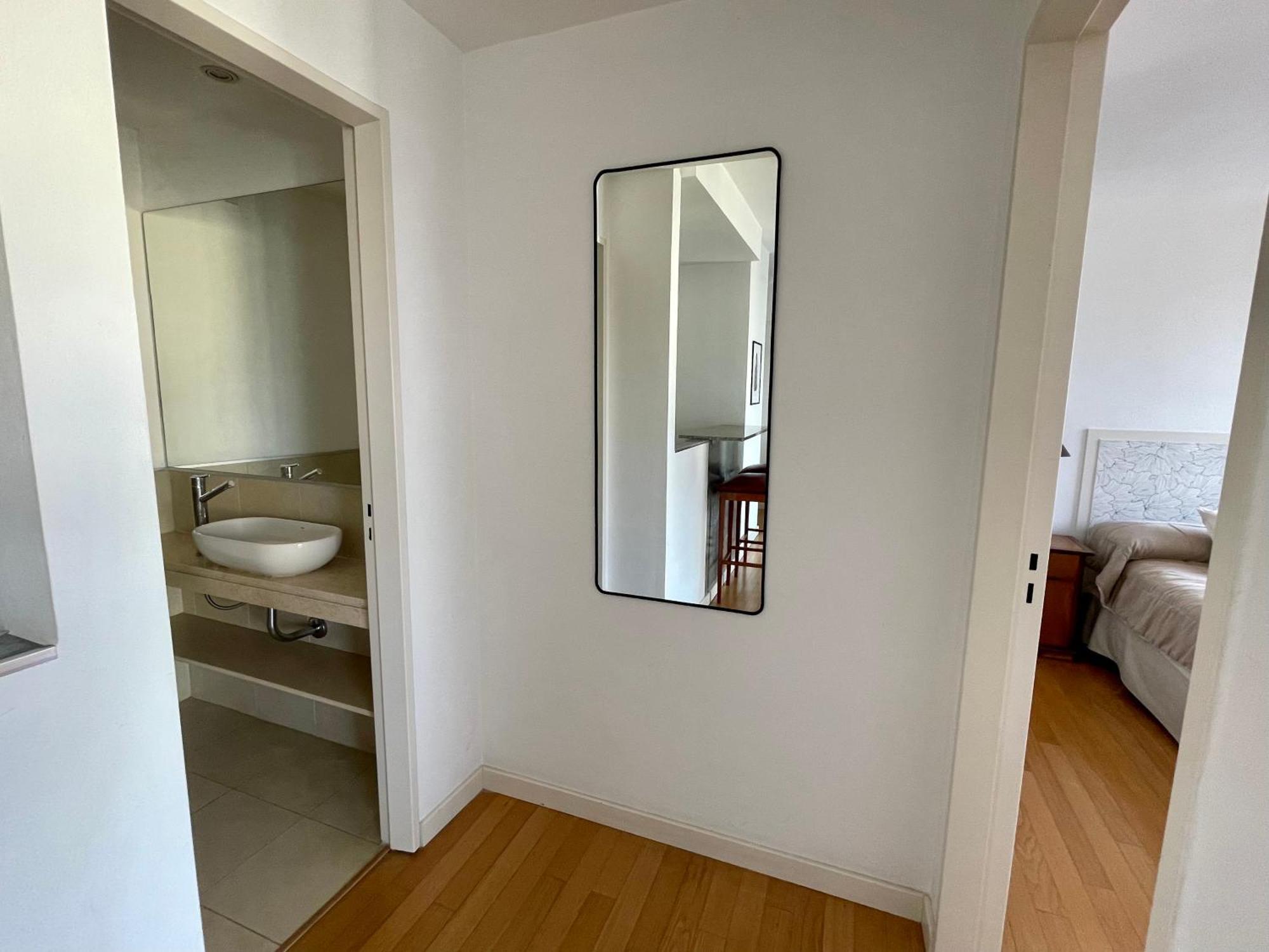 Luxury With Full Amenities *