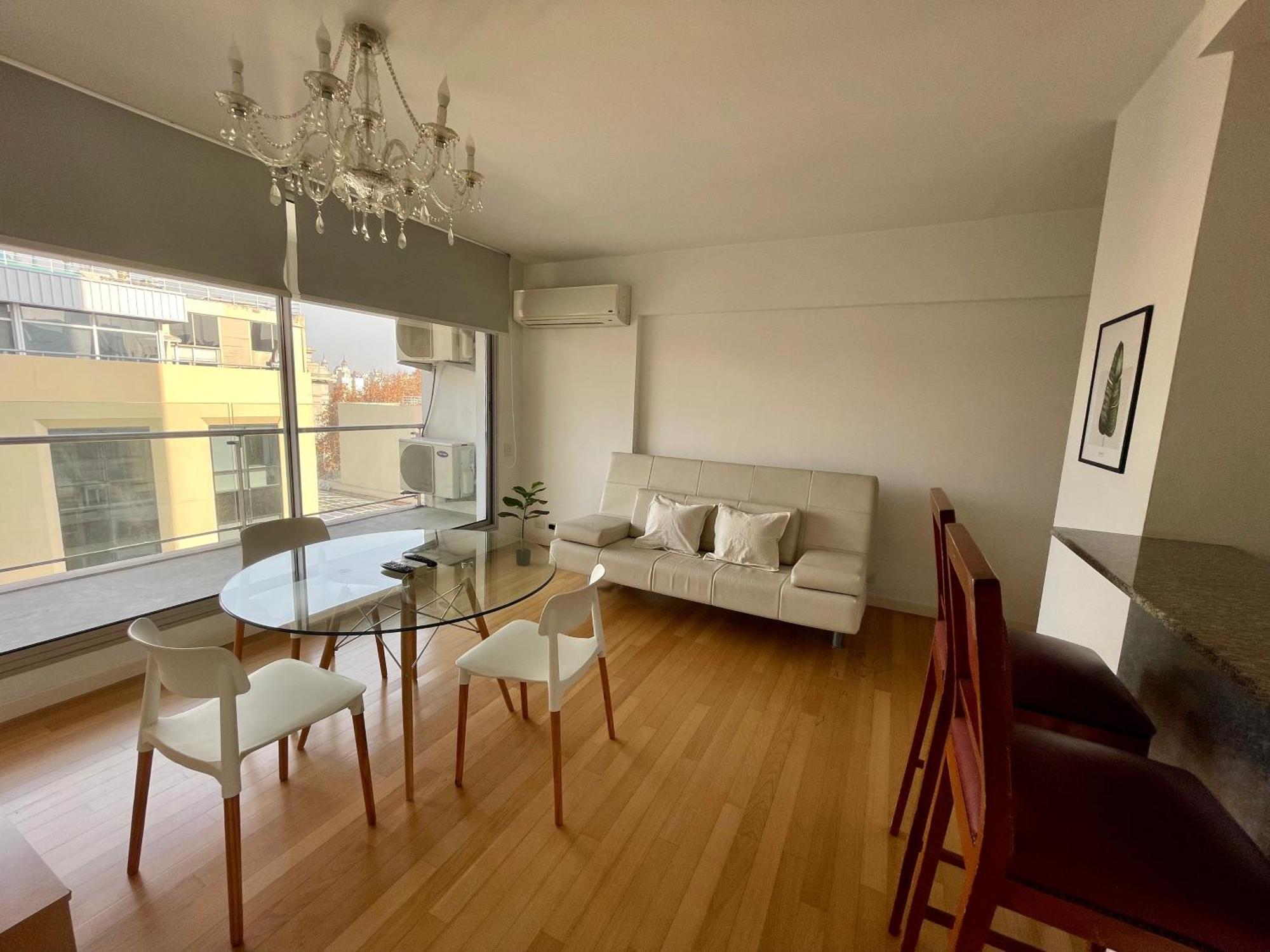 Luxury With Full Amenities Apartment *