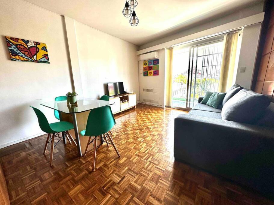 Apartment En Recoleta Y Con Cochera Buenos Aires
