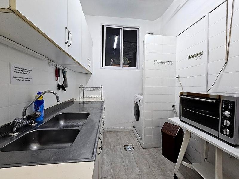 Apartamento Comodo Depto En Centro, Cerca De Importantes Avenidas Centros Gastronomicos Y Plaza Houssey, Ciudad Autónoma de Buenos Aires