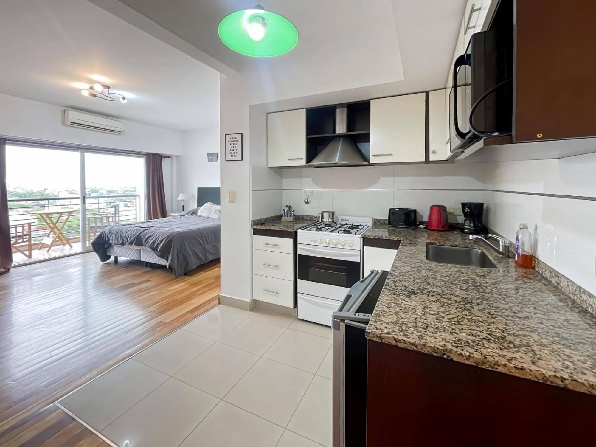 Cozy On A High Floor With Panoramic Views In Urquiza *