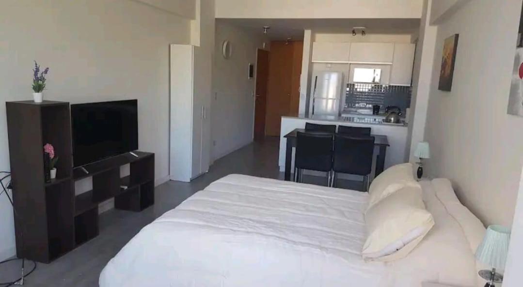 Hermoso Depto Sobre Calle Paraguay Apartamento