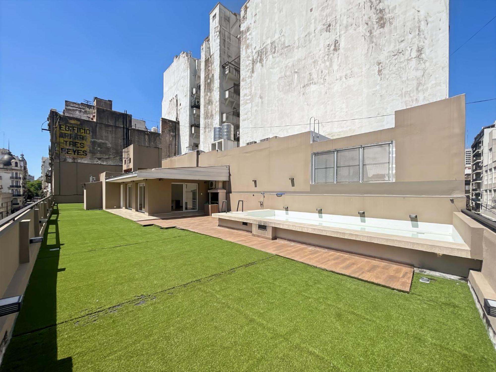 Modern With Amenities In The Heart Of The U4 Apartment *