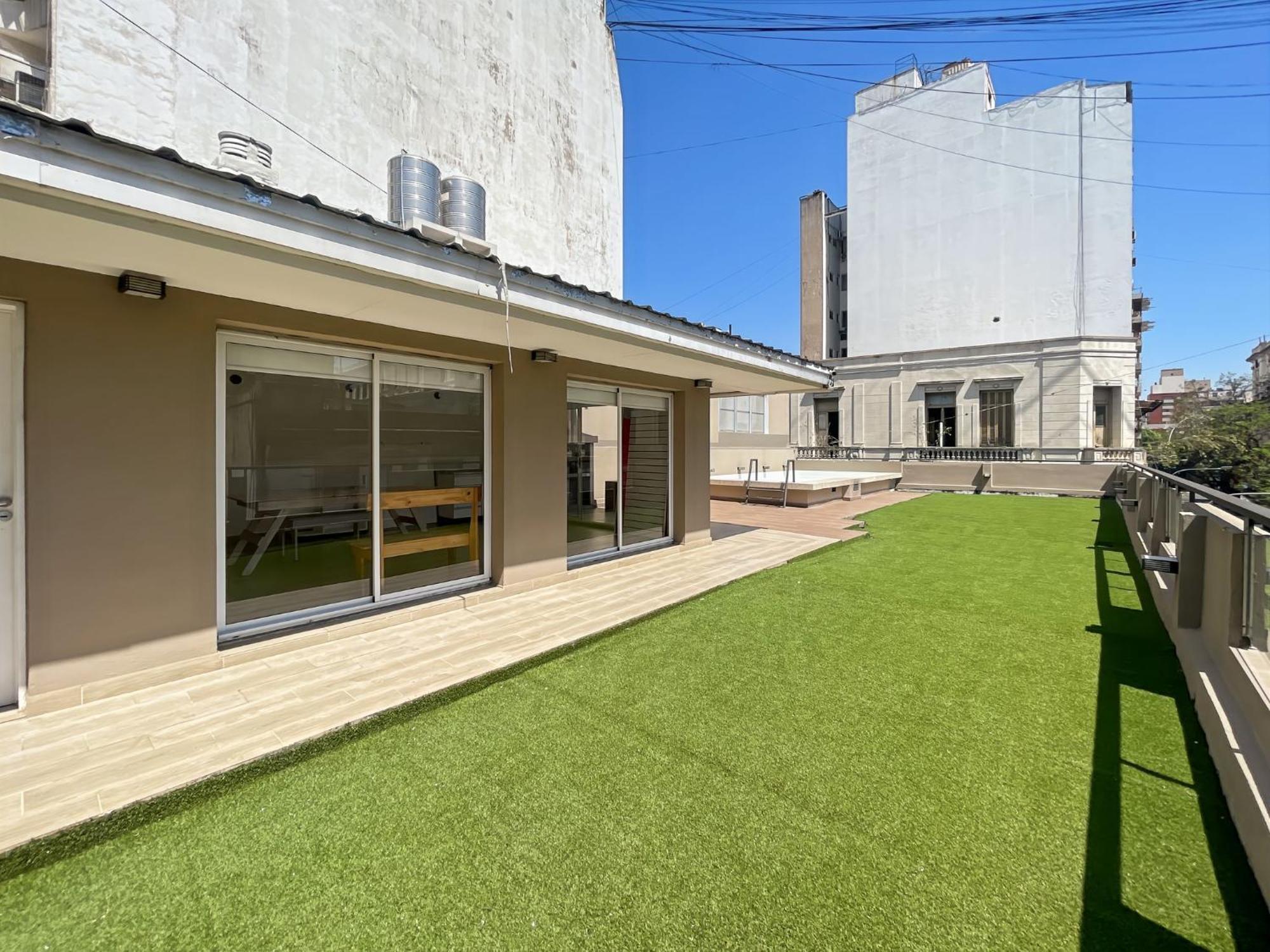 Apartment Modern With Amenities In The Heart Of The U4 *