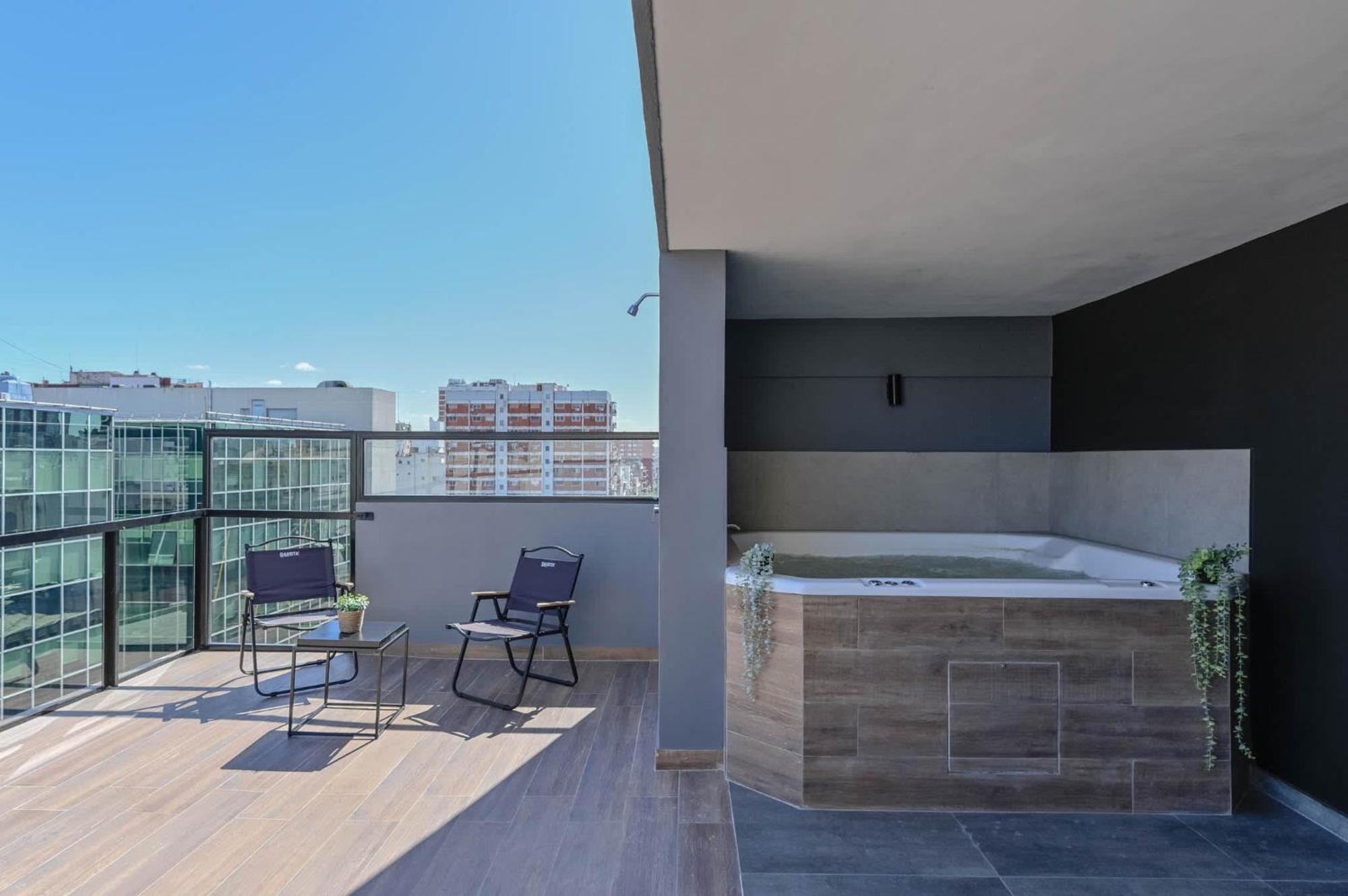 Mansion Mitre 'b' - 3 Pax Gym & Jacuzzi Apartment *