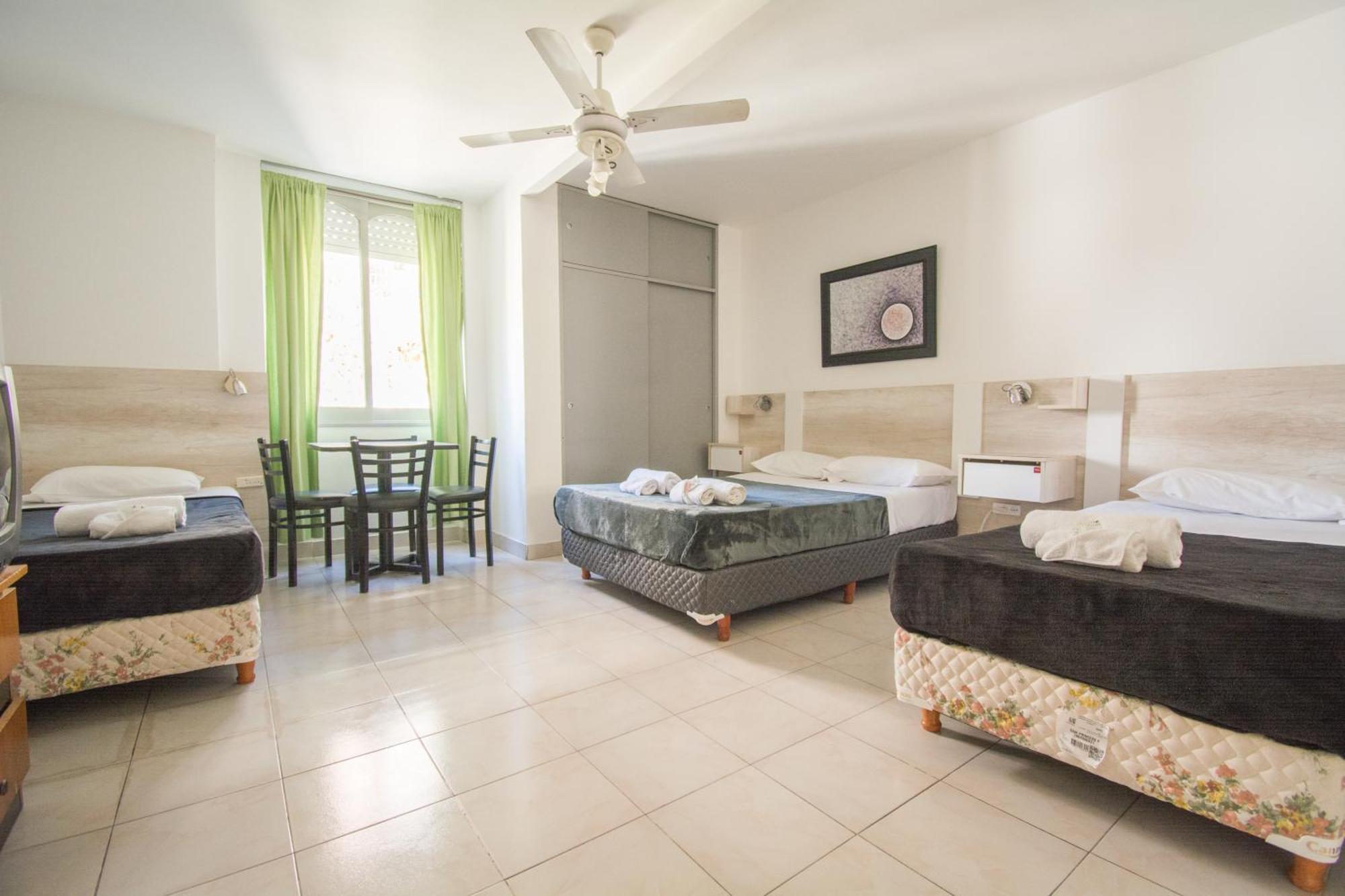 Dos Mundos Hotel