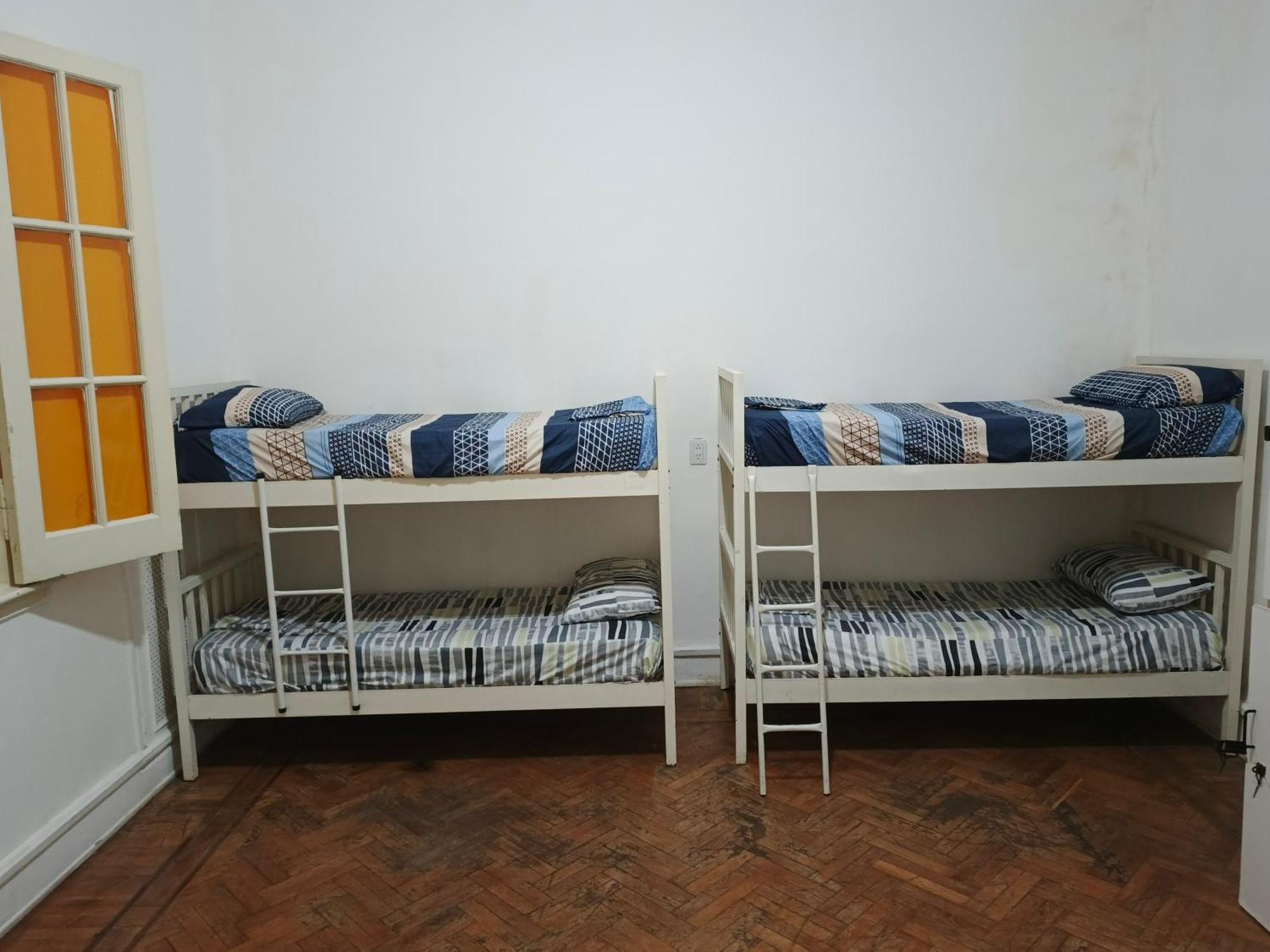Hostel Downtown Morenas *