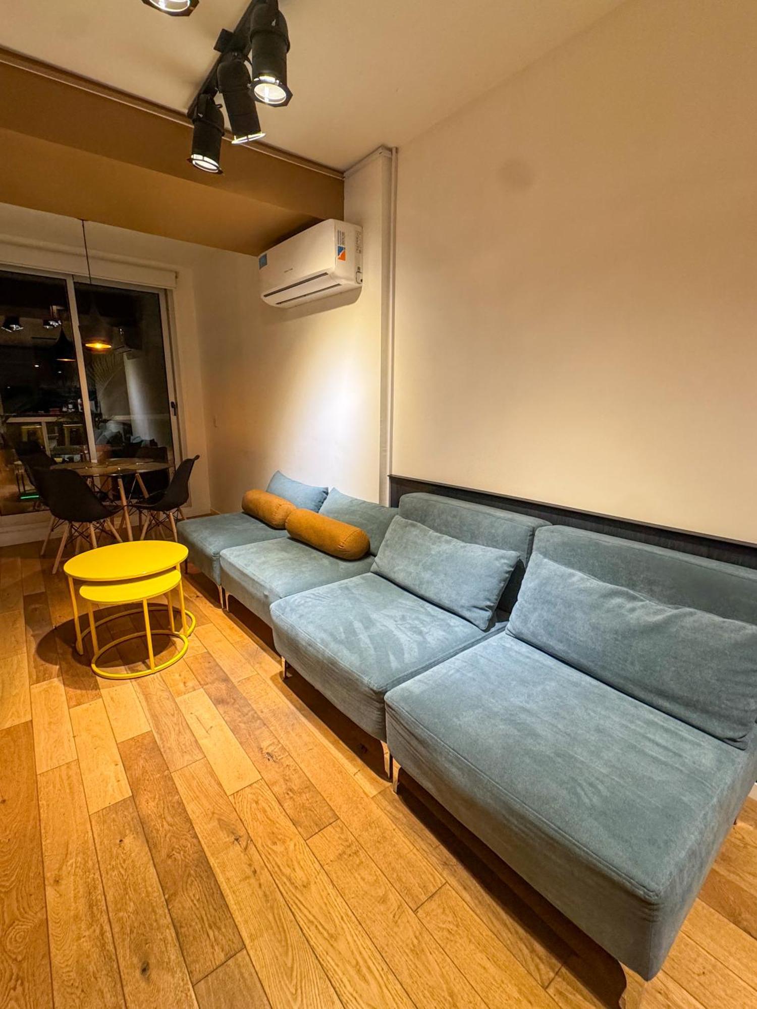 Foster Recoleta Apartment *