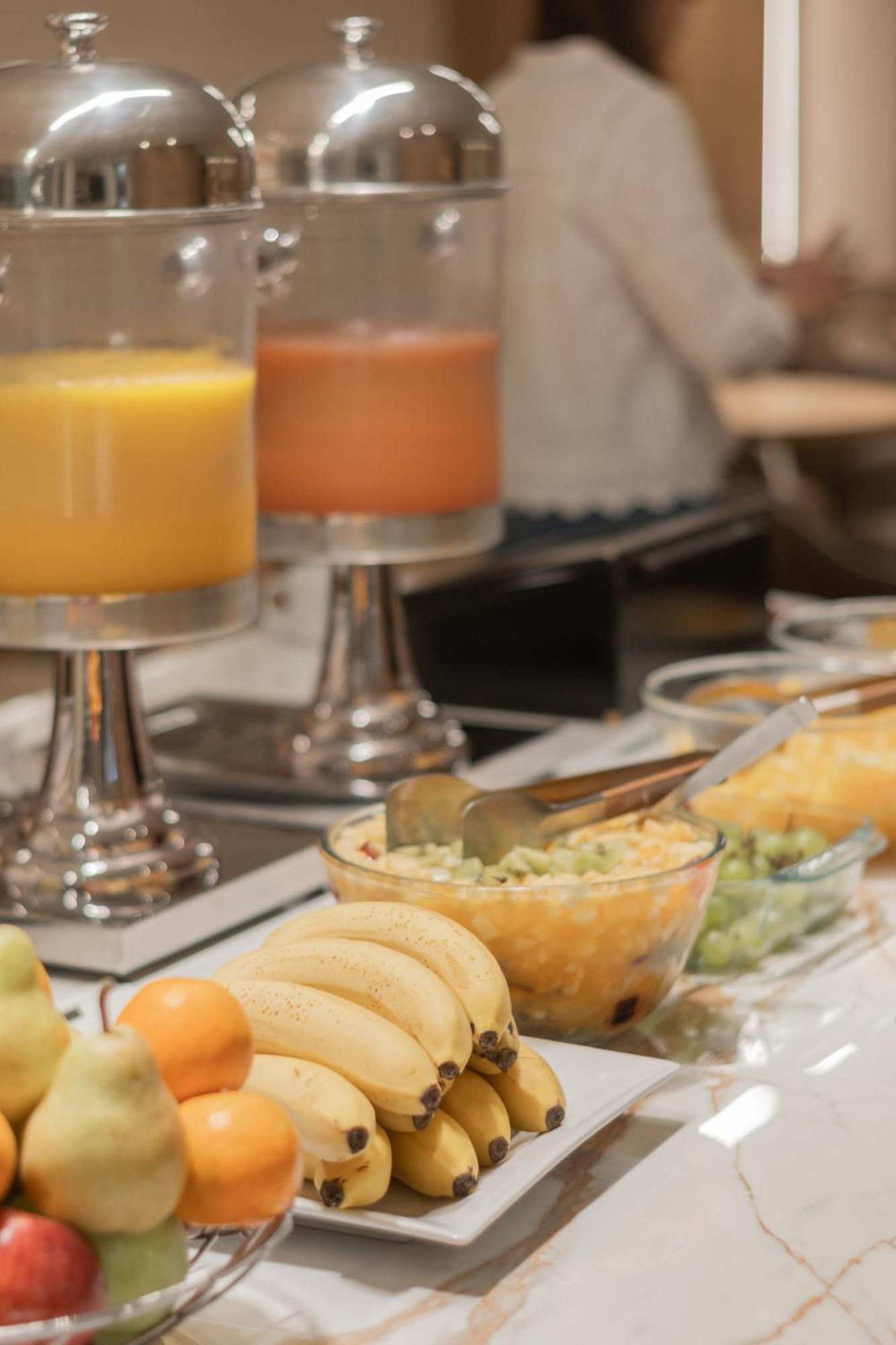 Hotel Solans Carlton 4*