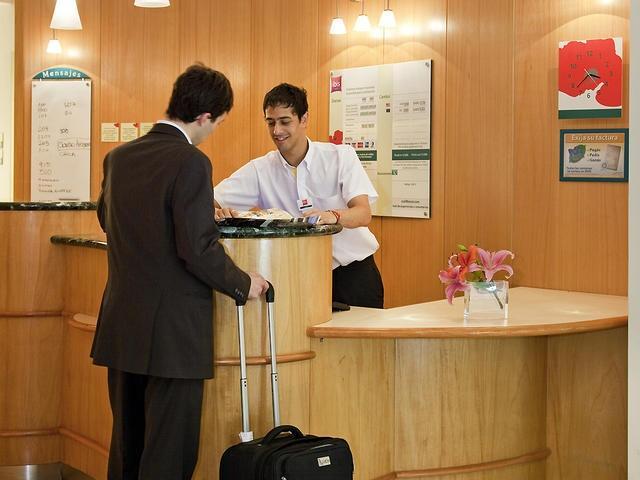 Ibis Obelisco Hotel 3*