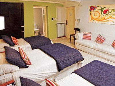 2055 Petit * Cost * Hotel 3*