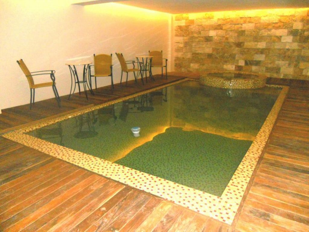 Kenton Palace Hotel 4*
