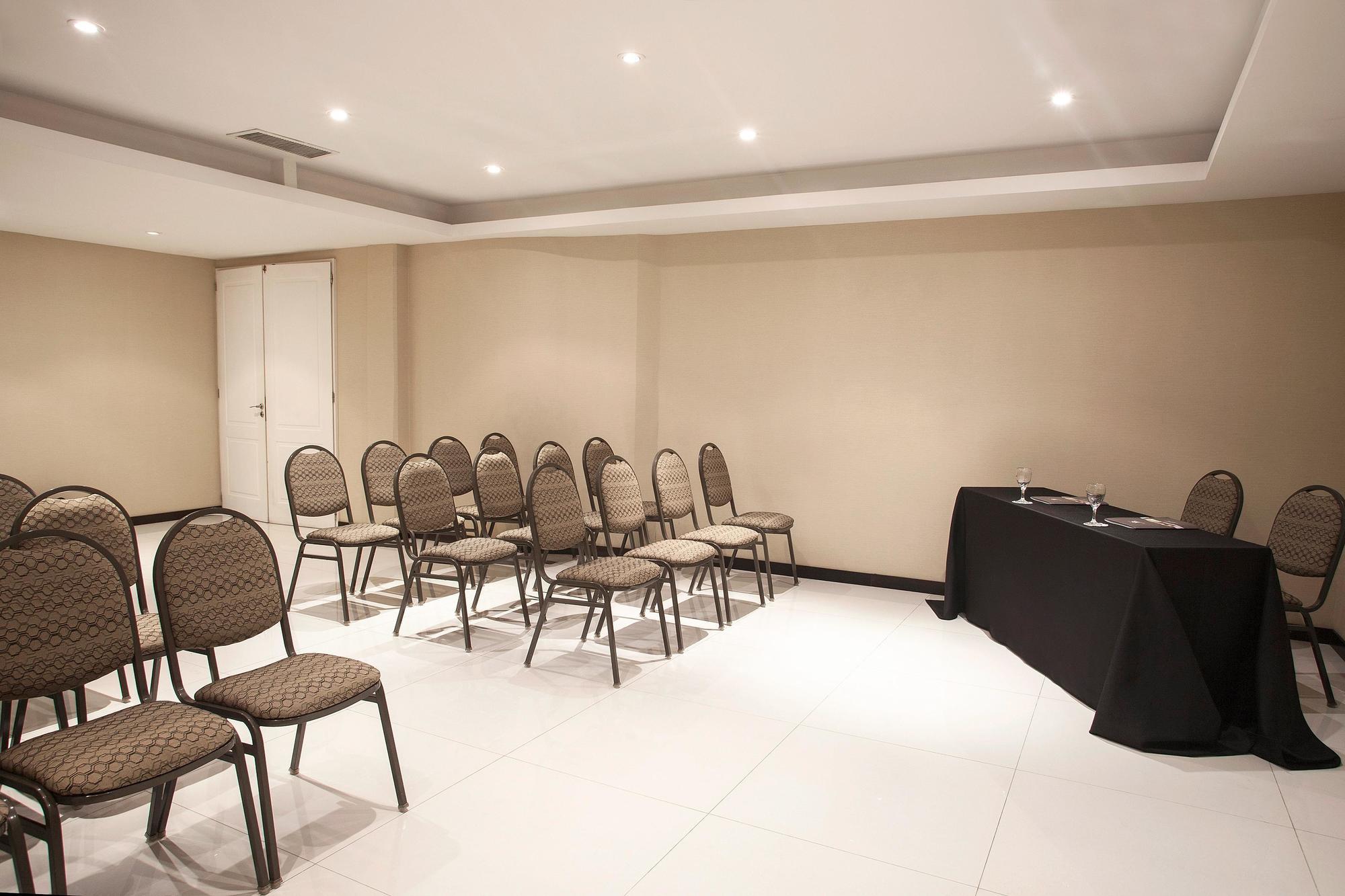 Hr Luxor Buenos Aires