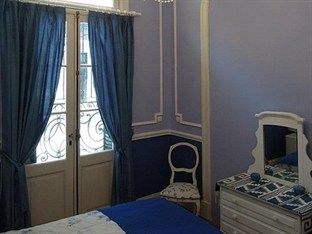 Bed & Breakfast Petit El Vitraux 3*