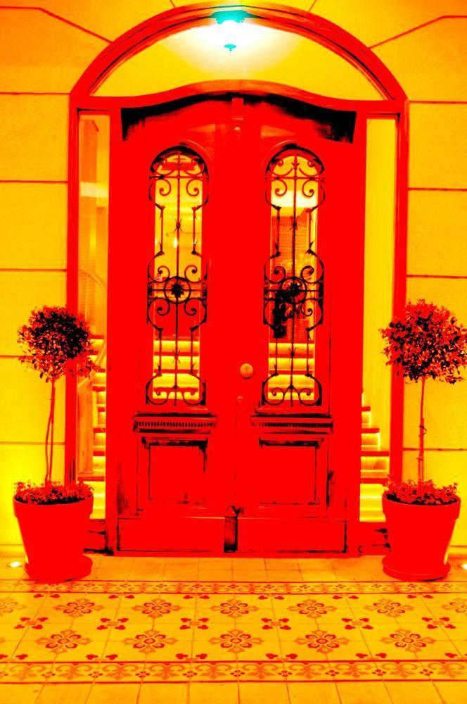 Kenton Palace Hotel