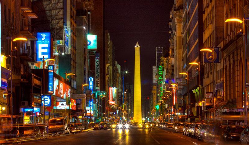 Corrientes Y Uruguay Apartment