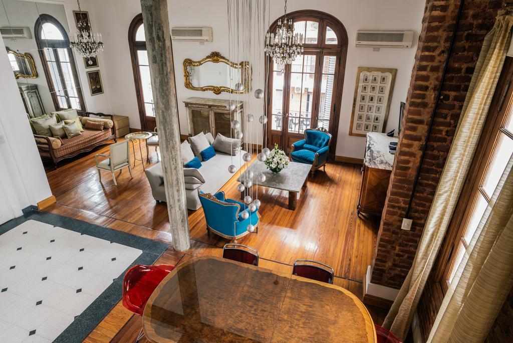 Deluxe In French Style Building Buenos Aires
