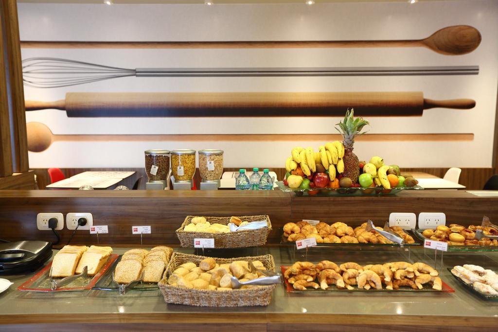 Ibis Obelisco Hotel 3*