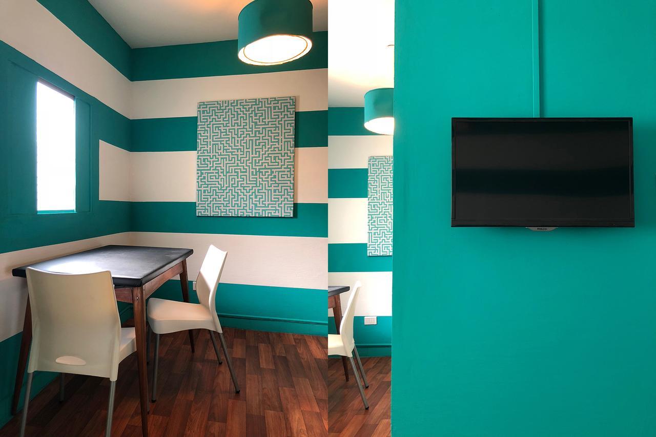 Defensa 821 Bed & Breakfast