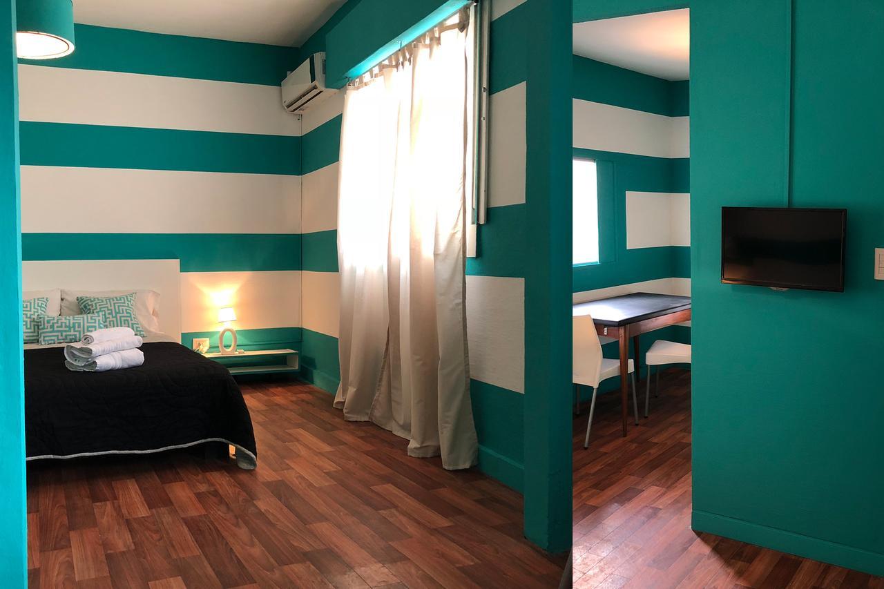 Defensa 821 Bed & Breakfast