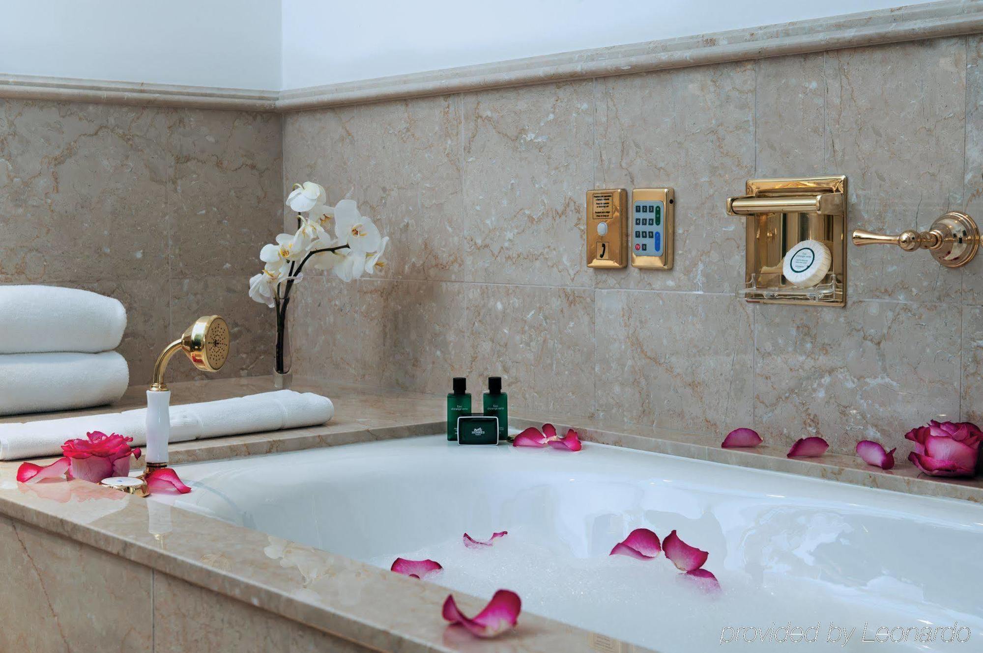Alvear Art Hotel