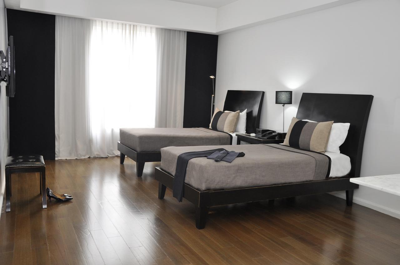 Broadway & Hotel Buenos Aires