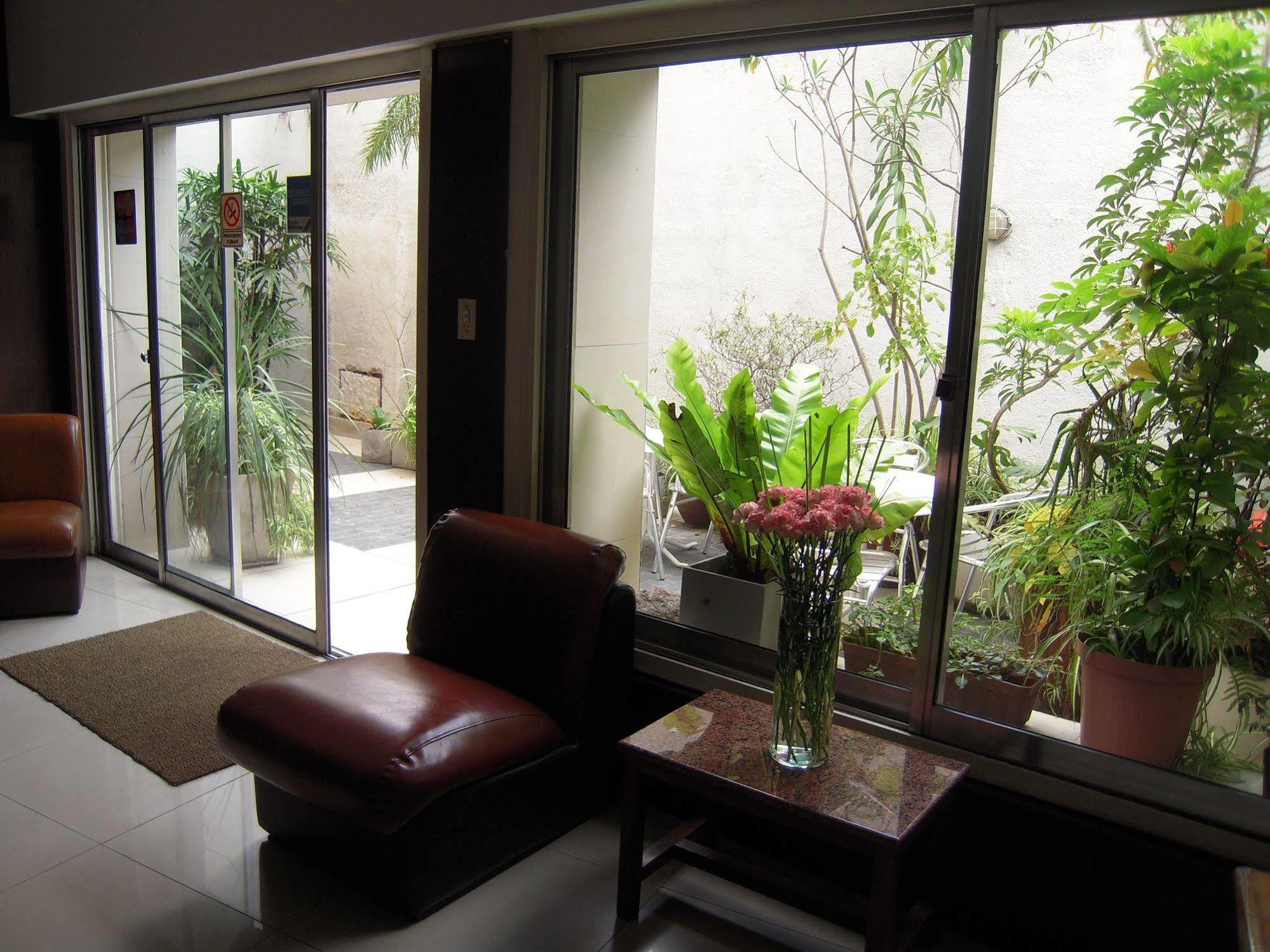 Ecuador Hotel Buenos Aires