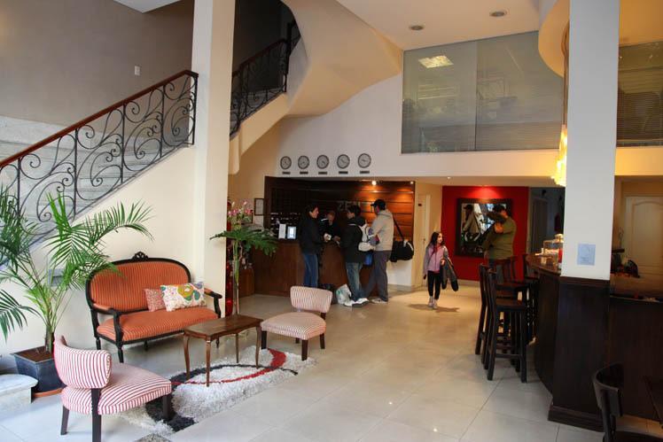 2055 Petit * Cost * Hotel