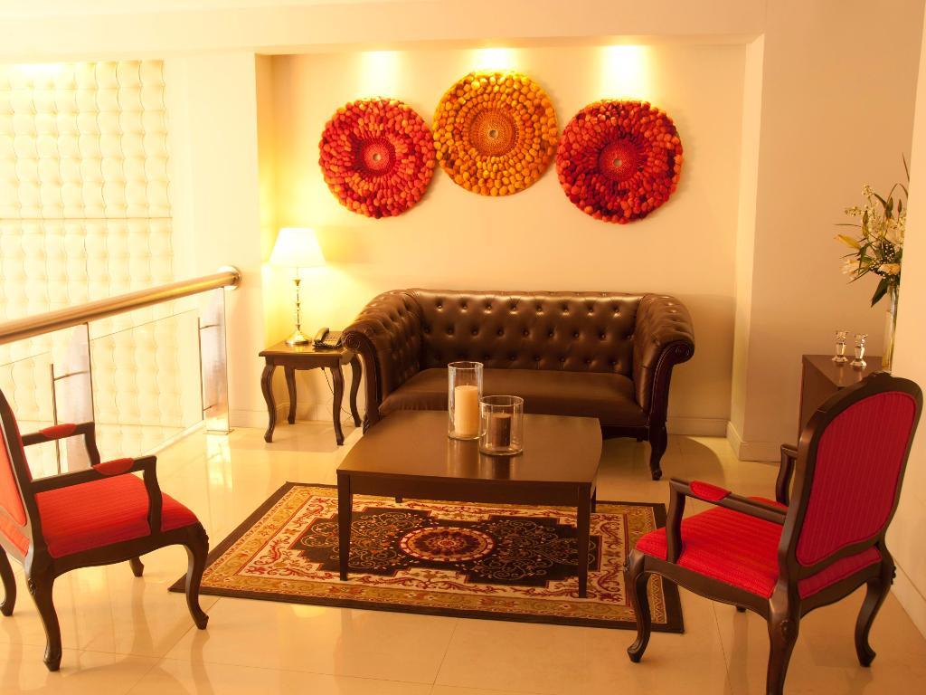 Kenton Palace 4*
