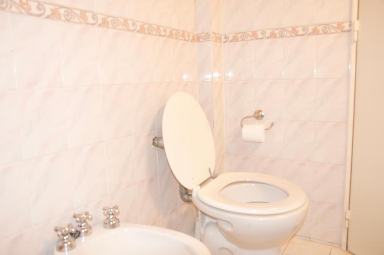 Luminous Studio Apartment. Ideal Location. By Owner.