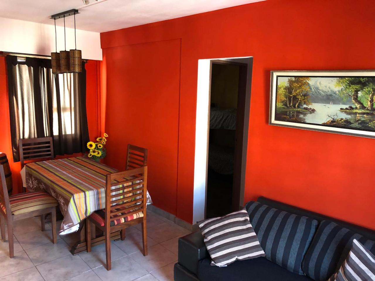 Apartamento Muy Luminoso Centro De Bsas *