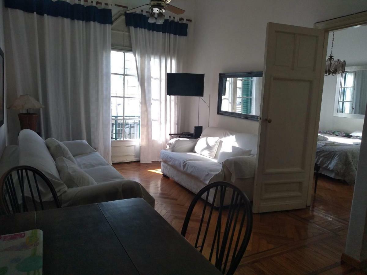 Corrientes Y Uruguay * Buenos Aires