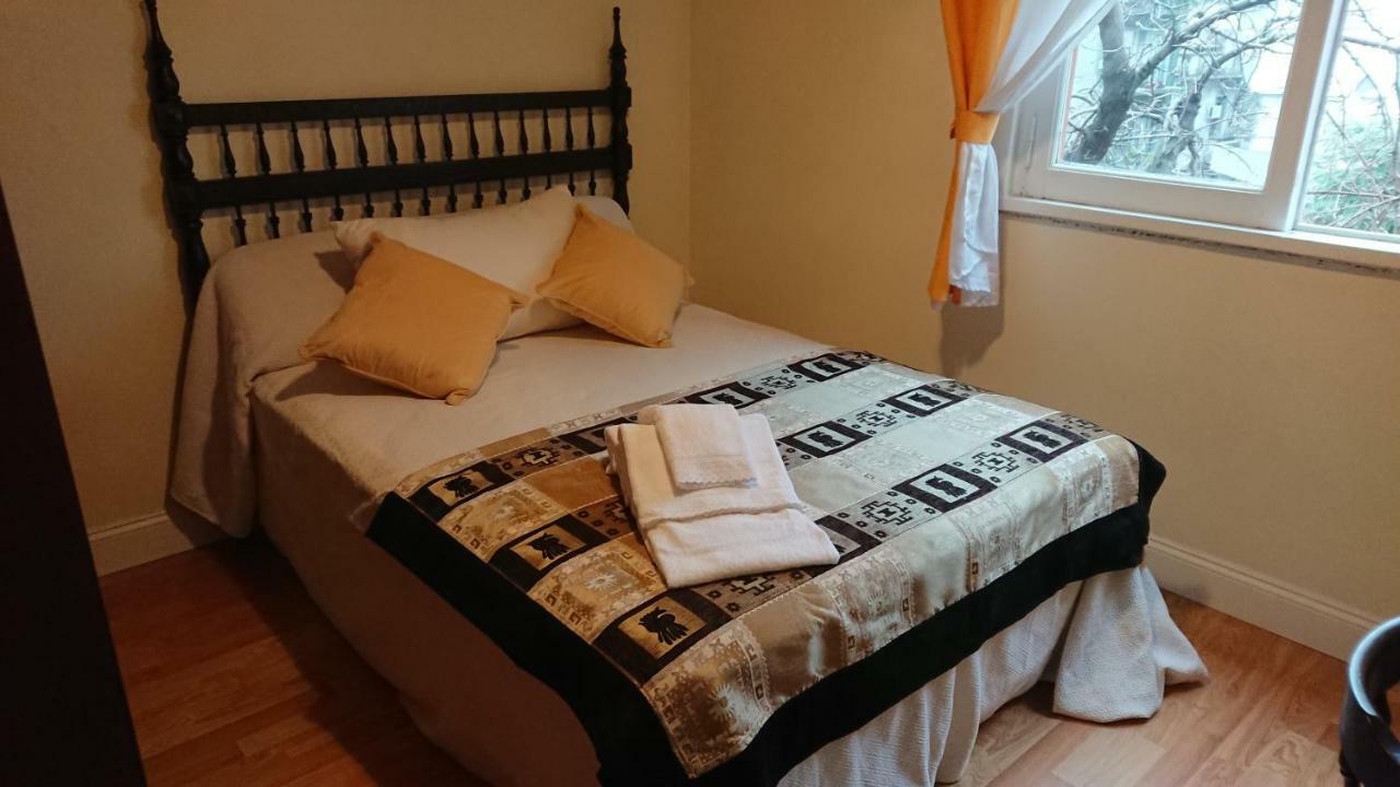 Excelente Departamento Con Balcon A La Calle Sobre Avenida Apartment Buenos Aires