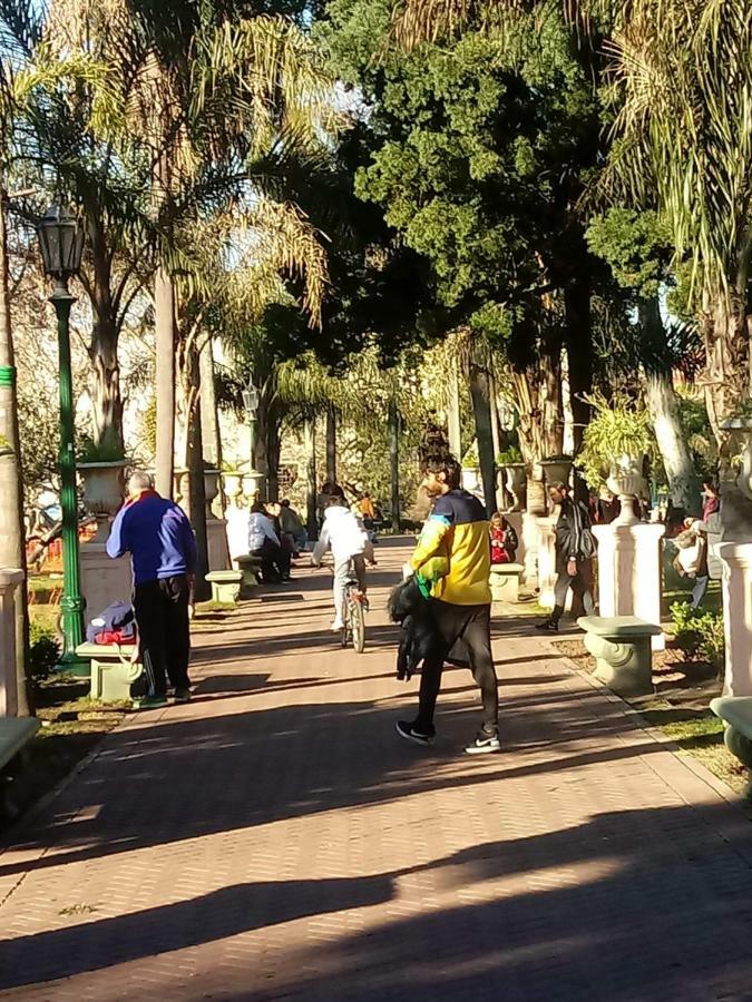 Calido En Parque Lezama Apartamento