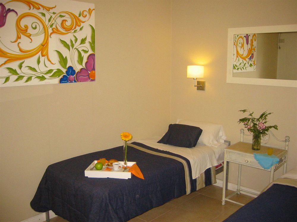 2055 Petit * Cost * Hotel 3*