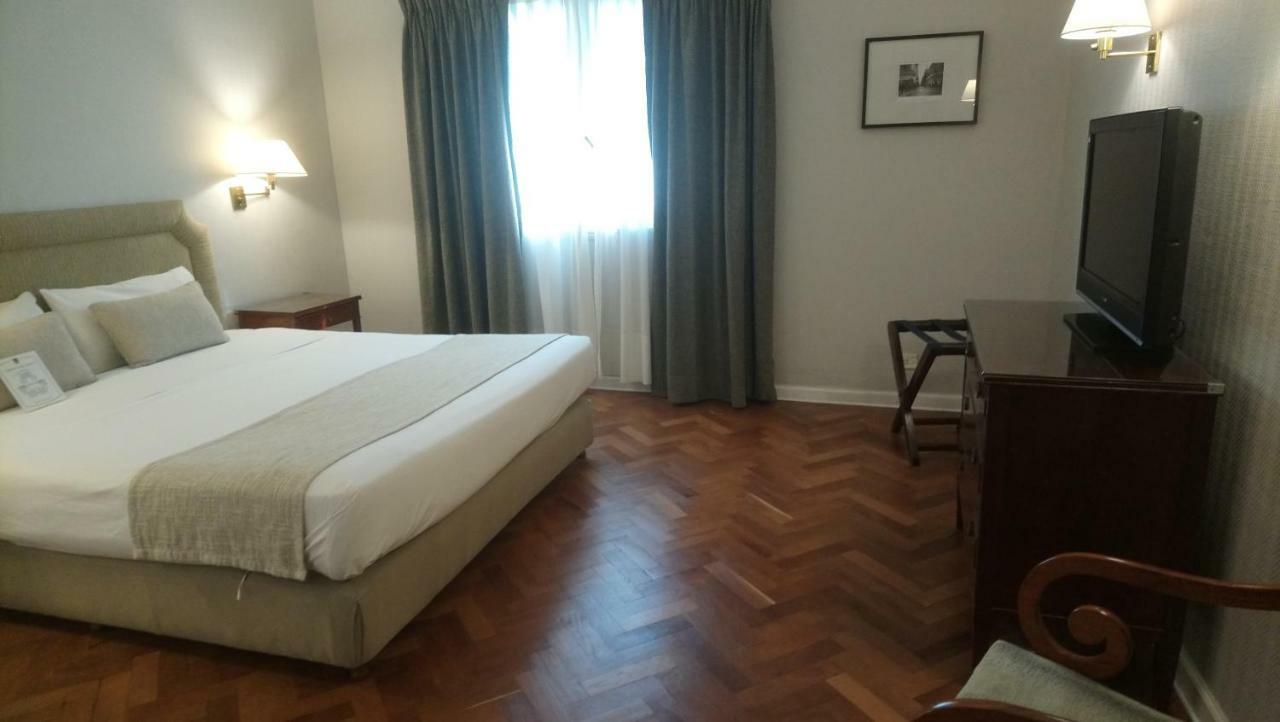 Lafayette Hotel 4*