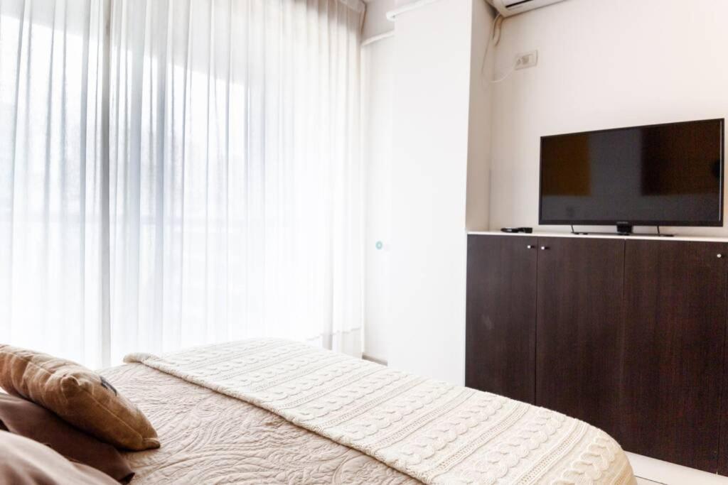 Cozy, Lots Of Light, Great Location Buenos Aires