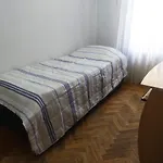 Para 4 Huespedes A 1 Cuadra De Parque Centenerario. Zona Hospitales