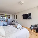 Recoleta: Elegance, Pool And Prime Location