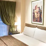 Mayla Apartments