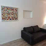 Espacioso Y Moderno Departamento Con Patio