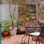 Monoambiente Con Patio En Recoleta