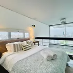 Hollywood Suites & Lofts