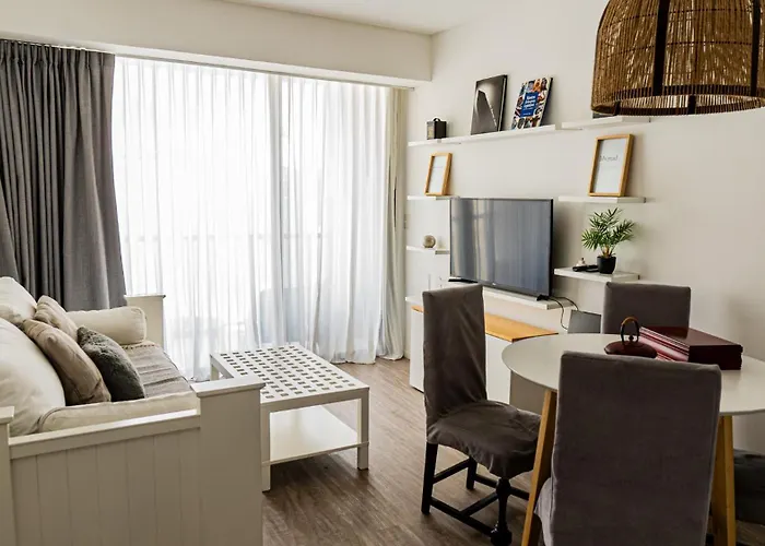 Apartamento Blanco Con Balcon