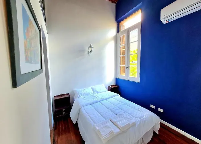 Blue Hostel St