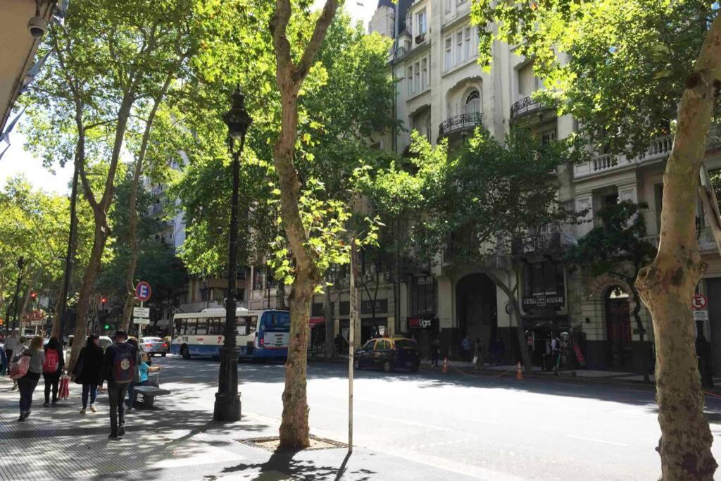 Duplex En Centro Historico Y Turistico Sobre Av. De Mayo * Buenos Aires
